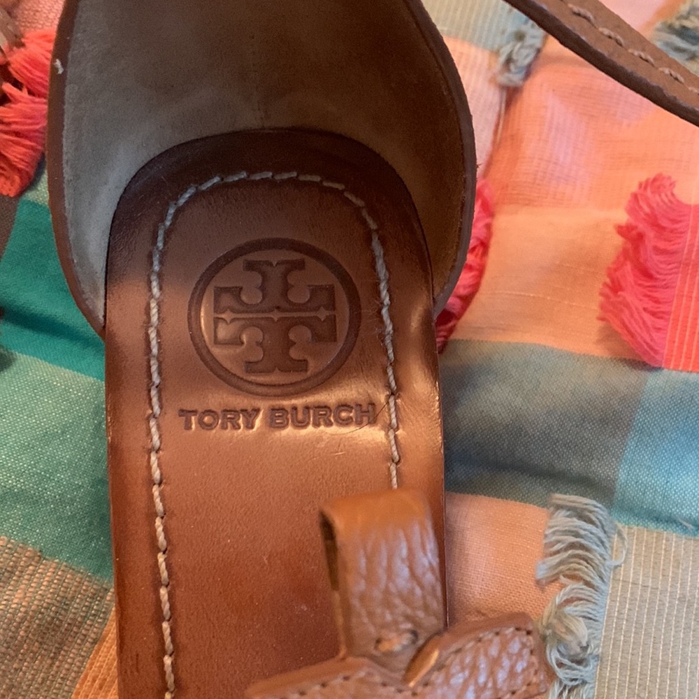 TORY BURCH T SANDALS TAN SZ 9 - Picture 3 of 9